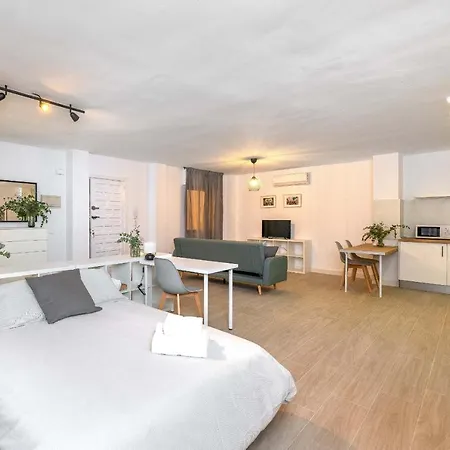 Estudio Recien Reformado En Centro Apartment Fuengirola
